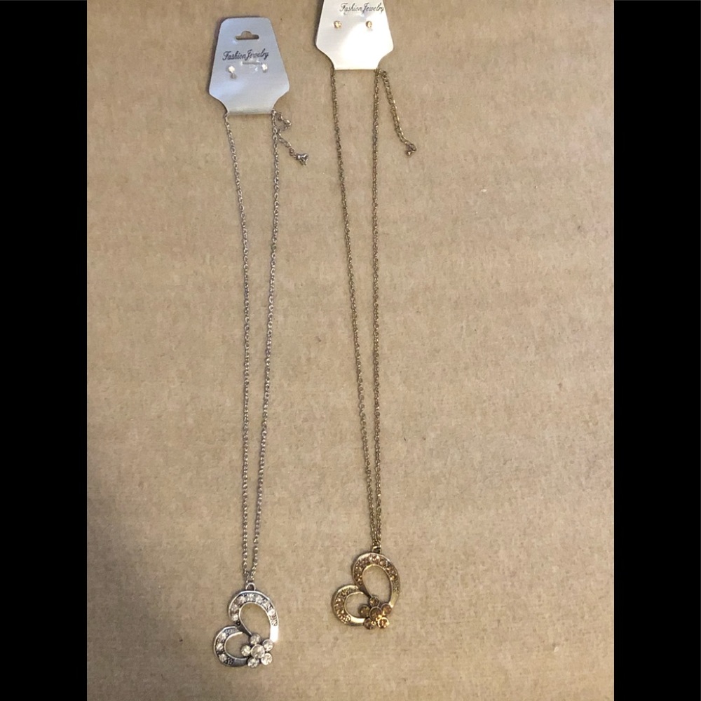 Heart Necklace w/Daisy Necklace & Earring Set